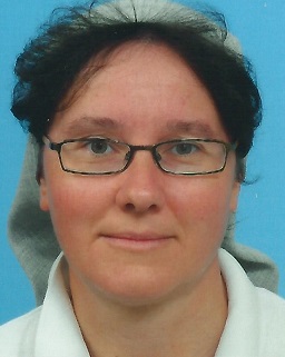 s. Mojca Korošec