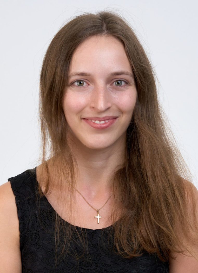 Tina Dolinšek