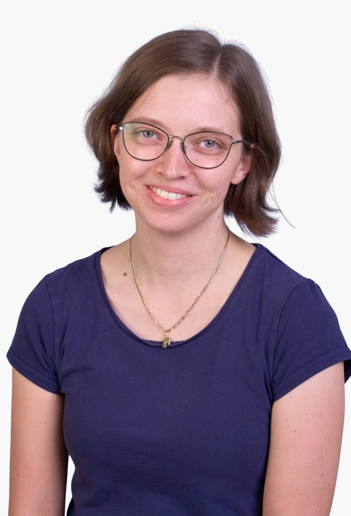 Erika Komatar